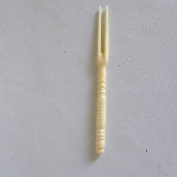 VINTAGE ANTIQUE 4.5” HEINZ BRAND PLASTIC HORS D’OEUVRES PICKLE JAR FORK PICK - Picture 3 of 7